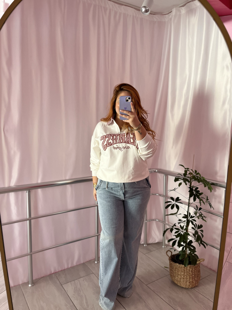 Yakası fermuarlı yazılı sweat