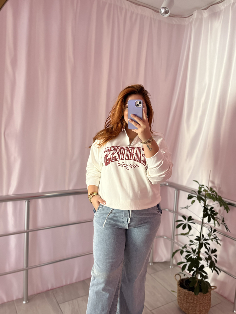 Yakası fermuarlı yazılı sweat