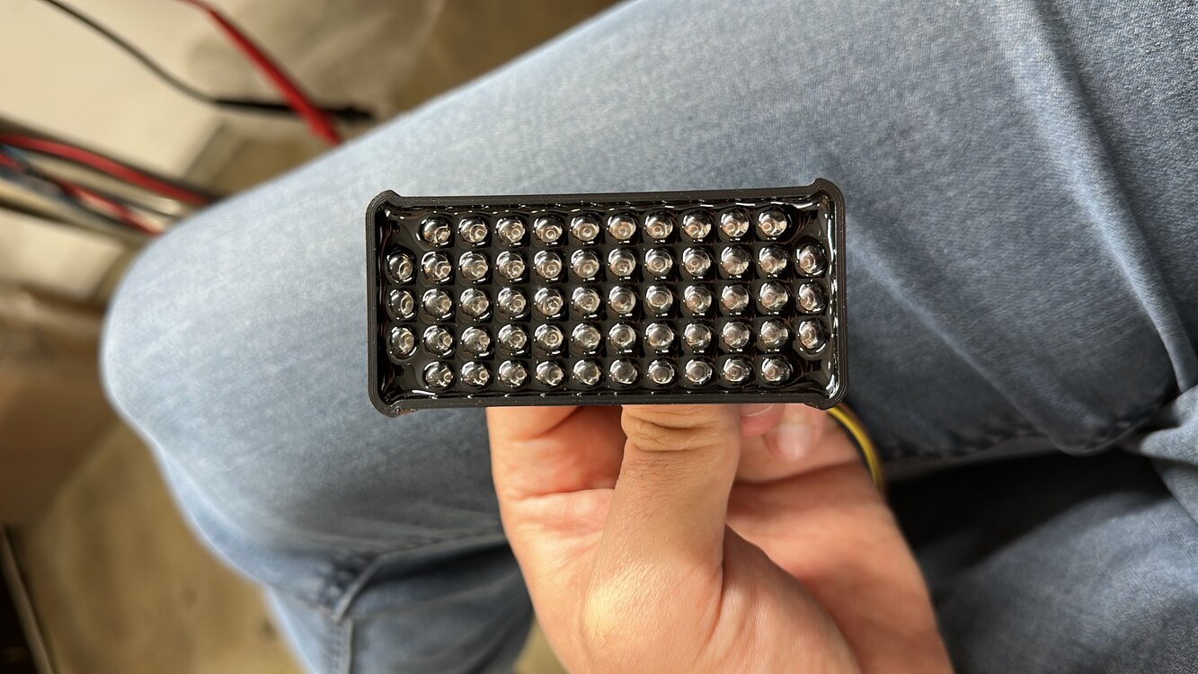 56'led kedi gözü