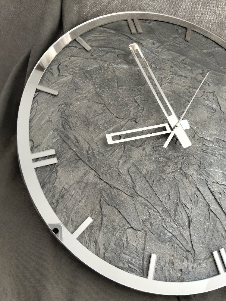 BETON EFEKT DUVAR SAATİ ÇAP: 50 CM.