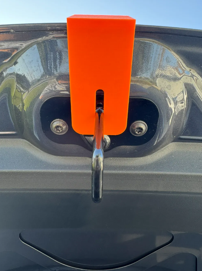 TESLA TÜM MODELLERE UYUMLU LOGO HİZALAMA APARATI
