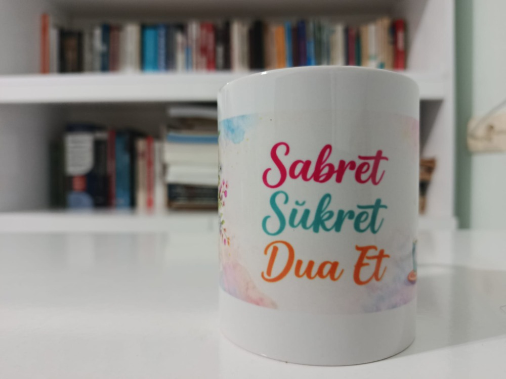 Kadın Çiçekli Sözlü Kupa Bardak