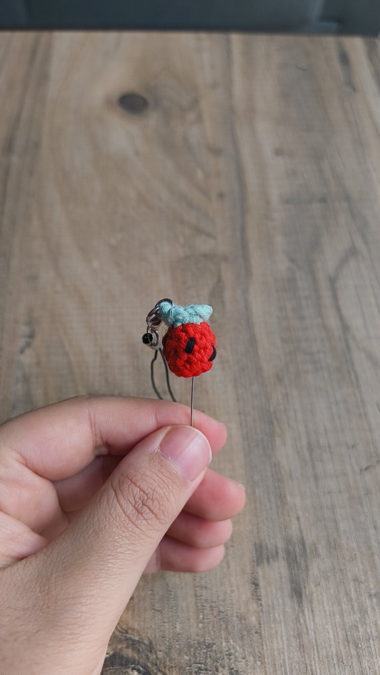 Çilek Telefon Aksesuarı Charm