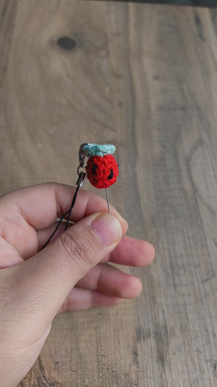 Çilek Telefon Aksesuarı Charm