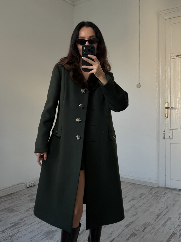 Gerçek Mink Yaka Kürklü %100 Yün Woolmark Sertifikalı Kaşe Kaban