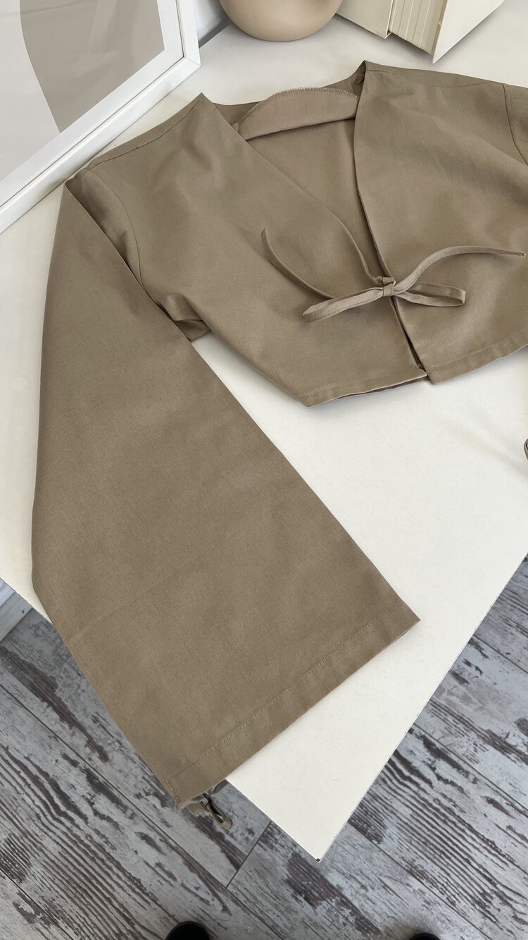 %100 Cotton Bağlama Detaylı Crop Bluz