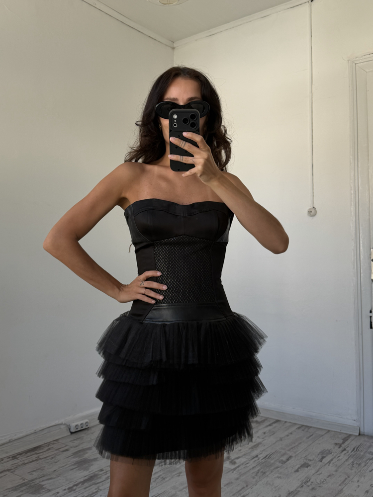 Q Exclusive Seri Deri Detaylı Korsajlı Haute Couture Elbise