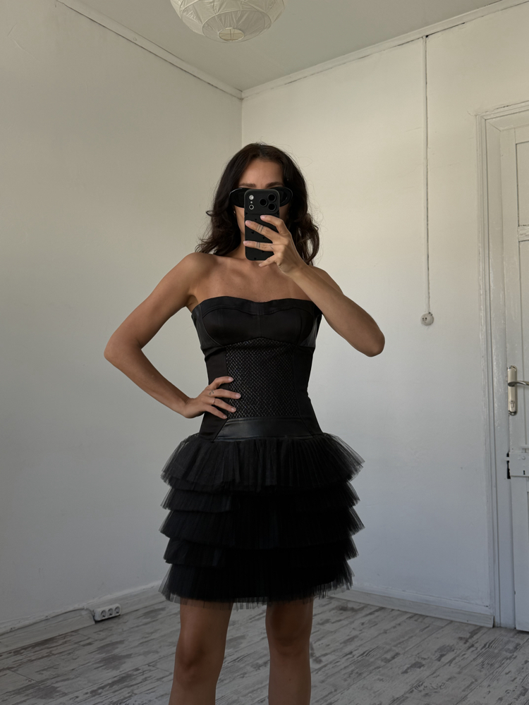 Q Exclusive Seri Deri Detaylı Korsajlı Haute Couture Elbise