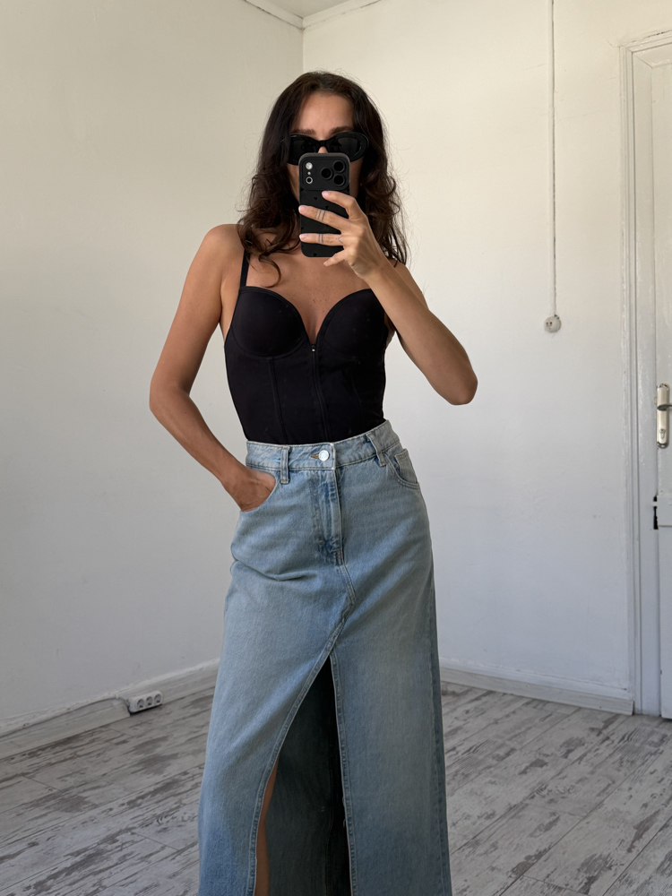 Yırtmaç Detaylı Sıfır Ürün Maxi Boy Denim Etek