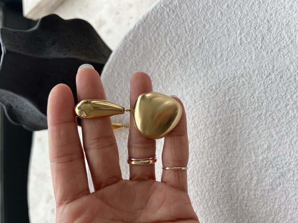 Mariette Kararmaz Çelik Vintage Premium Küpe