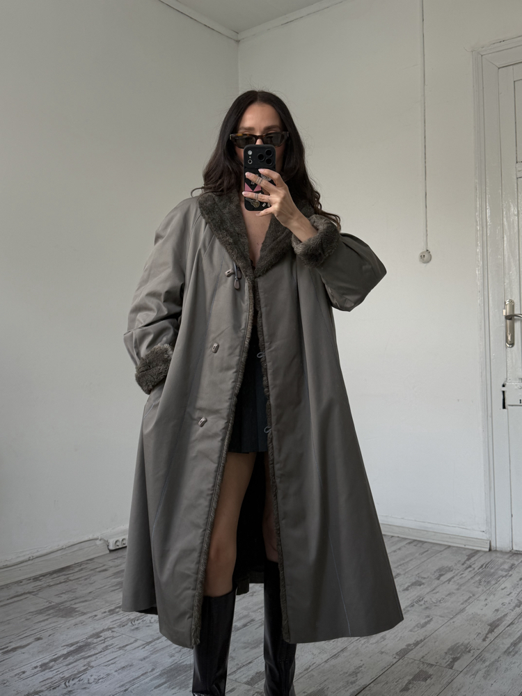 Your Sixth Sense Germany Suni Kürk Detaylı Maxi Trenchcoat