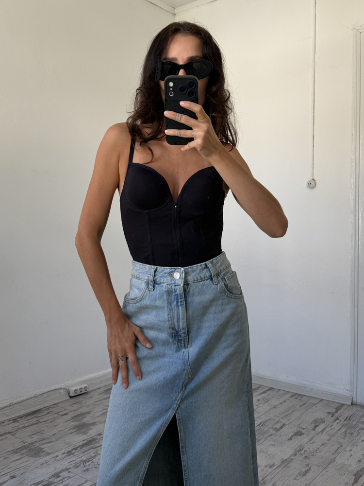 Yırtmaç Detaylı Sıfır Ürün Maxi Boy Denim Etek