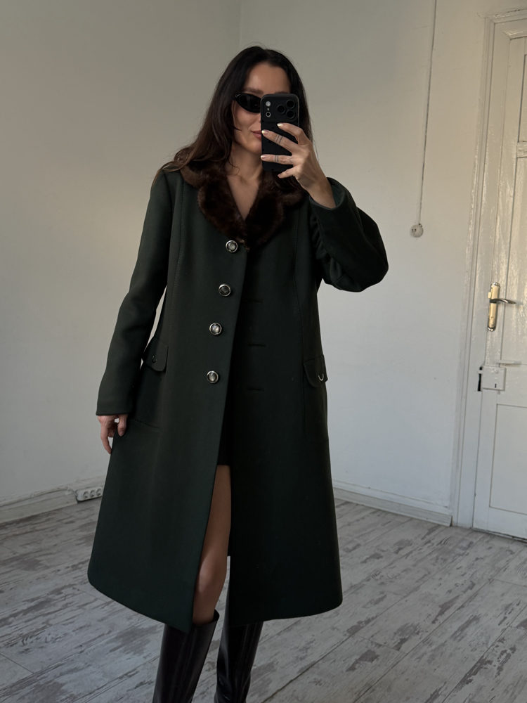 Gerçek Mink Yaka Kürklü %100 Yün Woolmark Sertifikalı Kaşe Kaban