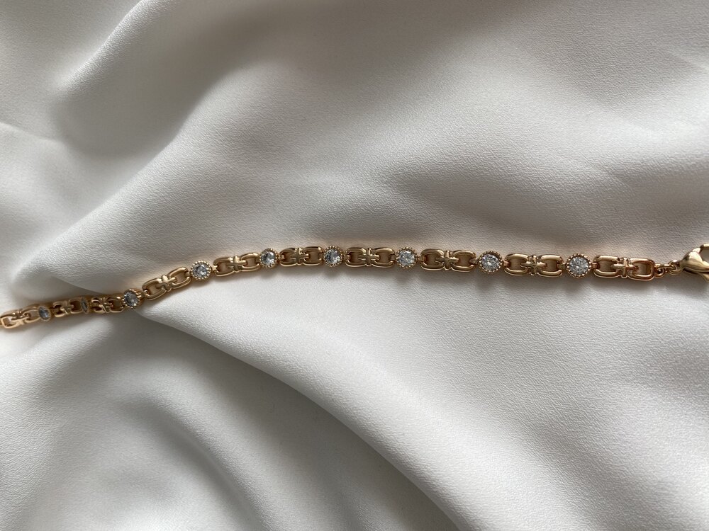 Taşlı bileklik