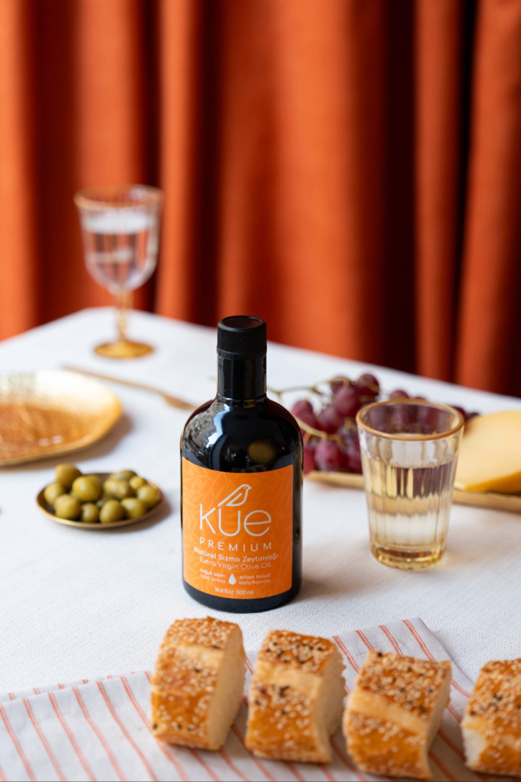Kue Premium Erken Hasat Soğuk Sıkım Natürel Sızma Zeytinyağı 500 ml