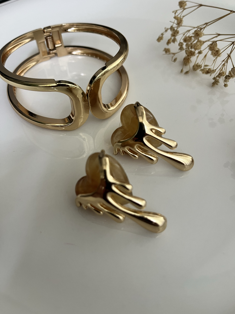 Gold kelepçe bileklik 