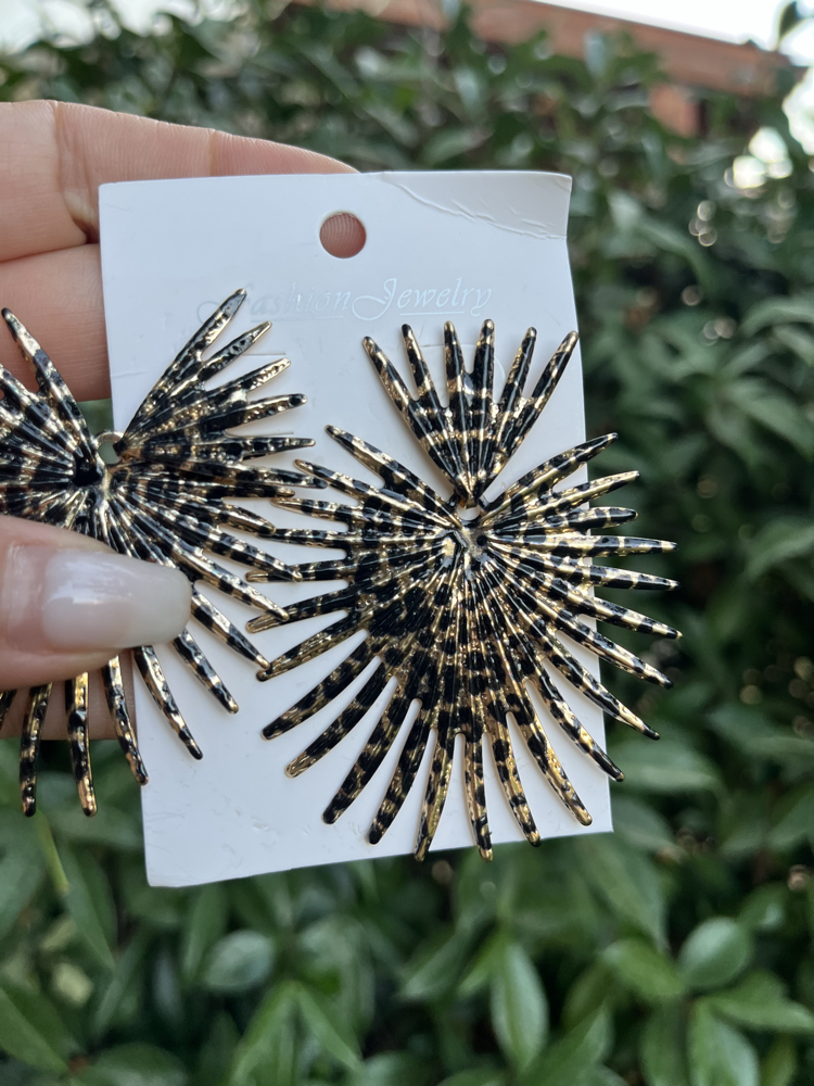 Leopar küpe
