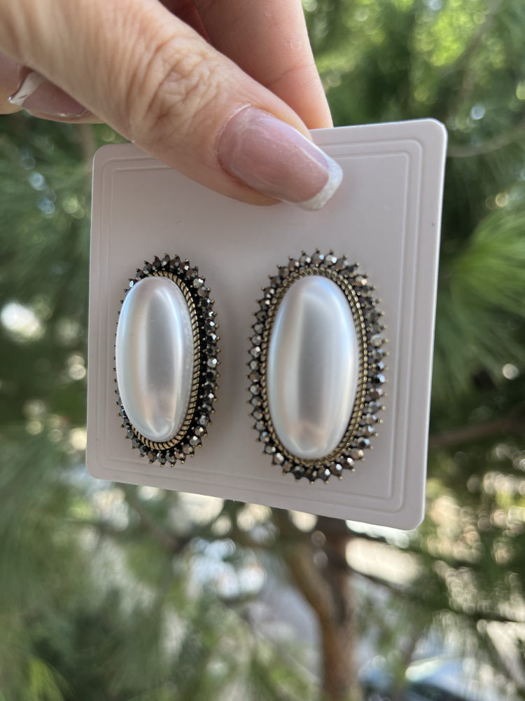 Oval inci küpe 