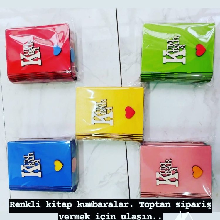 kitap kumbara - kırmızı renk