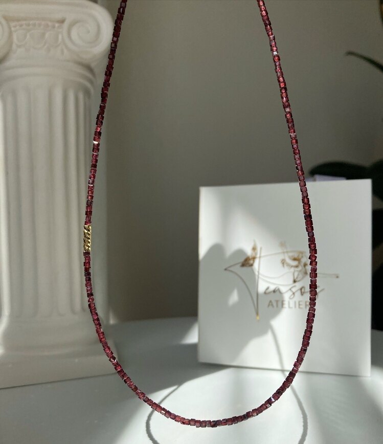 Minimal Lal Necklace