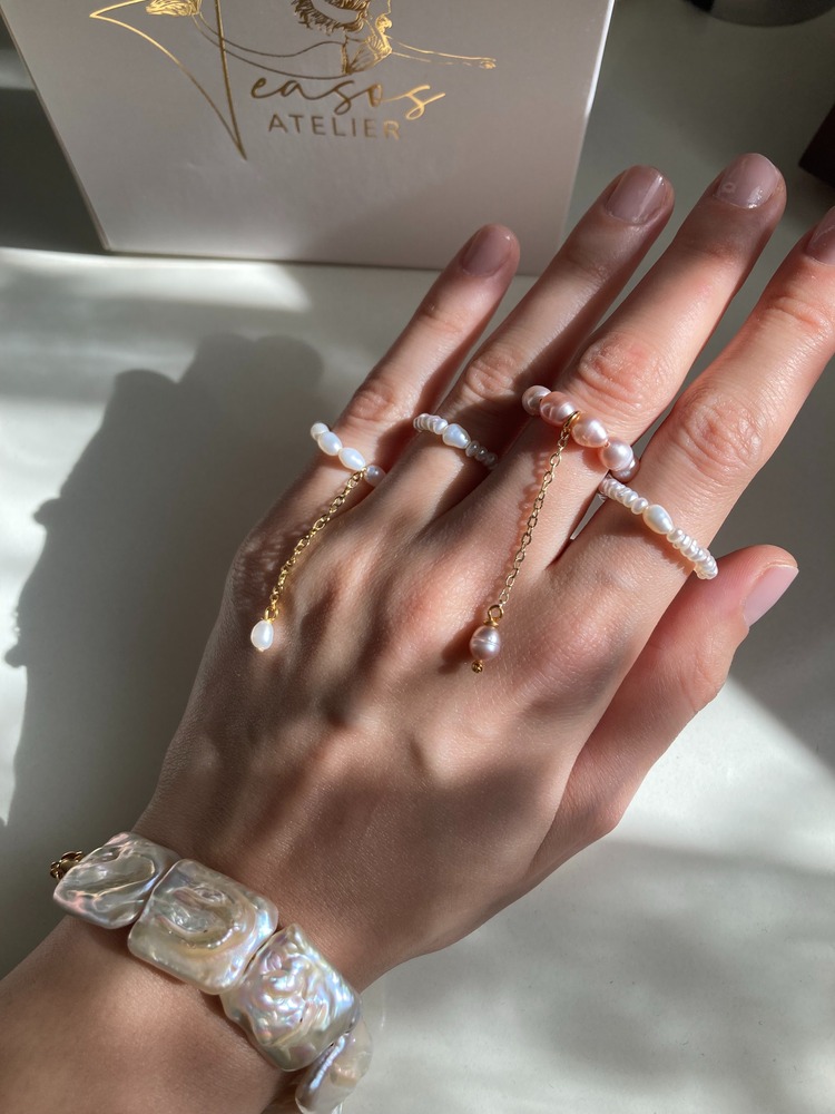 Teasos Pearl Ring