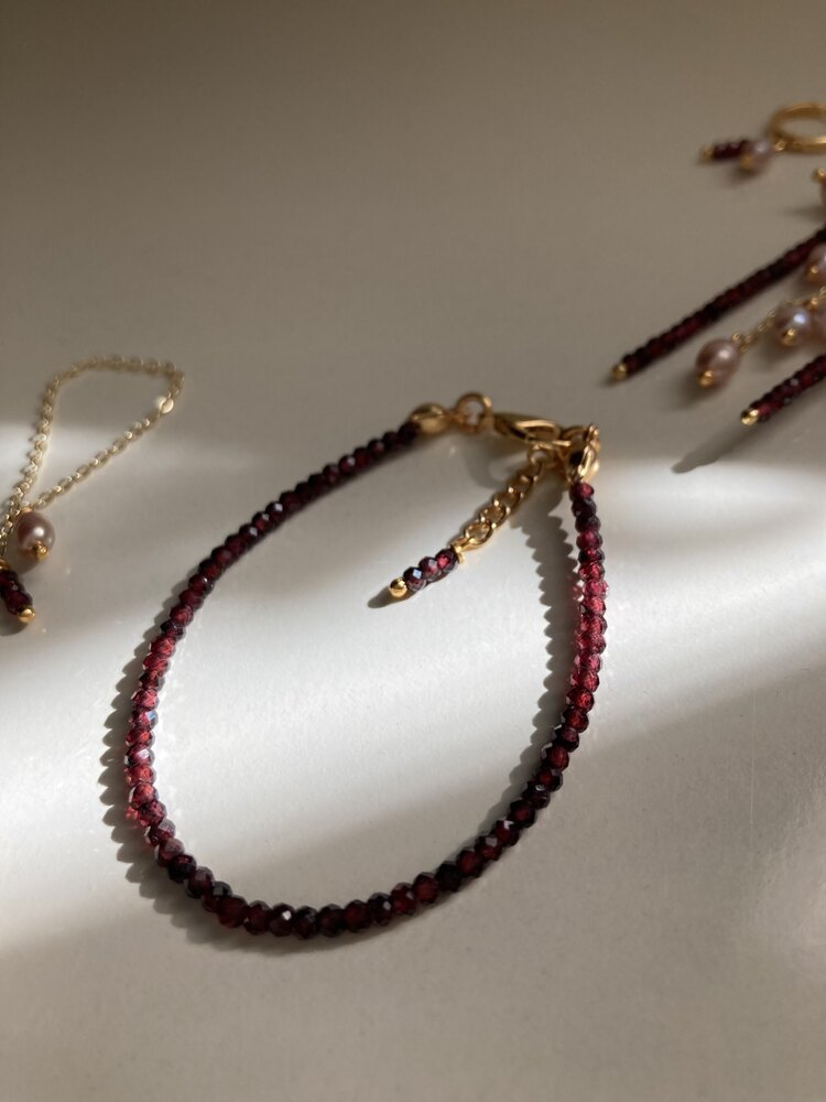 Lal Garnet Cherry Bracelet