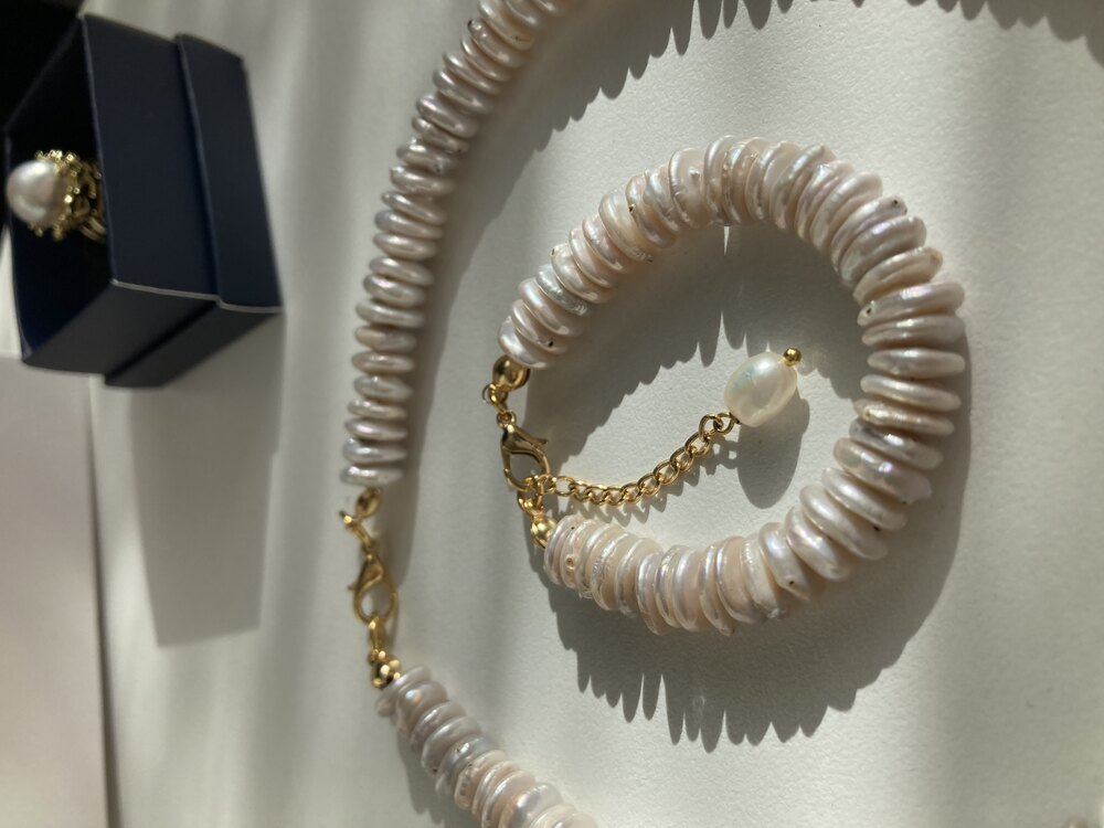 Disc Pearl Bracelet