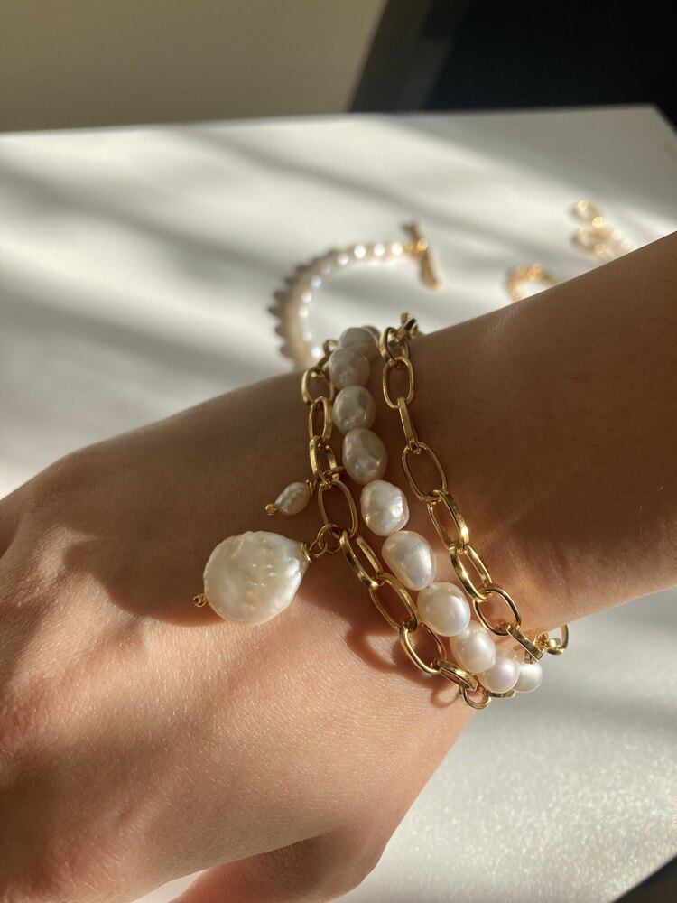 Tría se Ena Bracelet