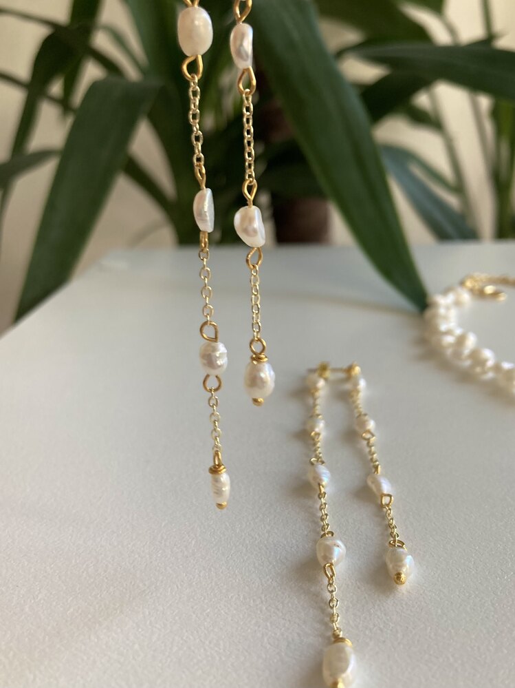 Selvi Earrings