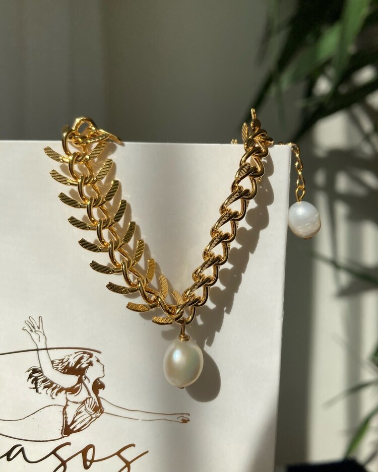 Exclusive AA Pearl Bracelet