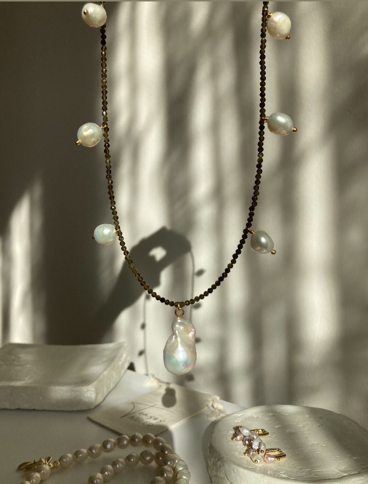 Obsidian x Baroque Pearl Necklace