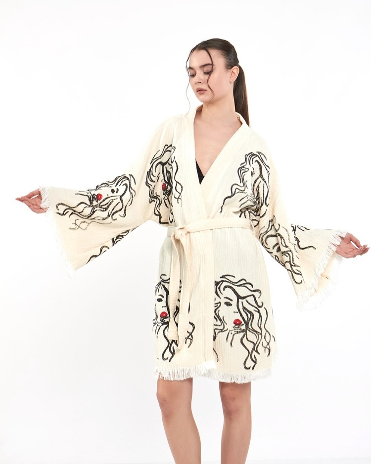 Bonita Mini Kimono