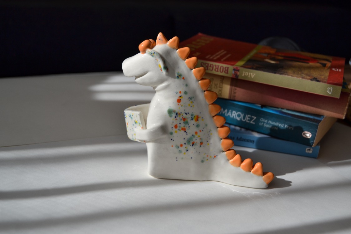 Kitap Kurdu Dragon Figür (turuncu)