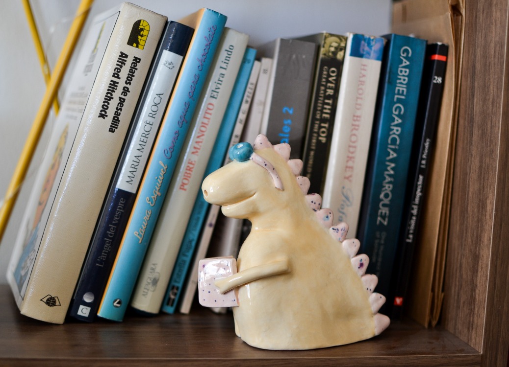 Kitap Kurdu Dragon Figür (Pembe)