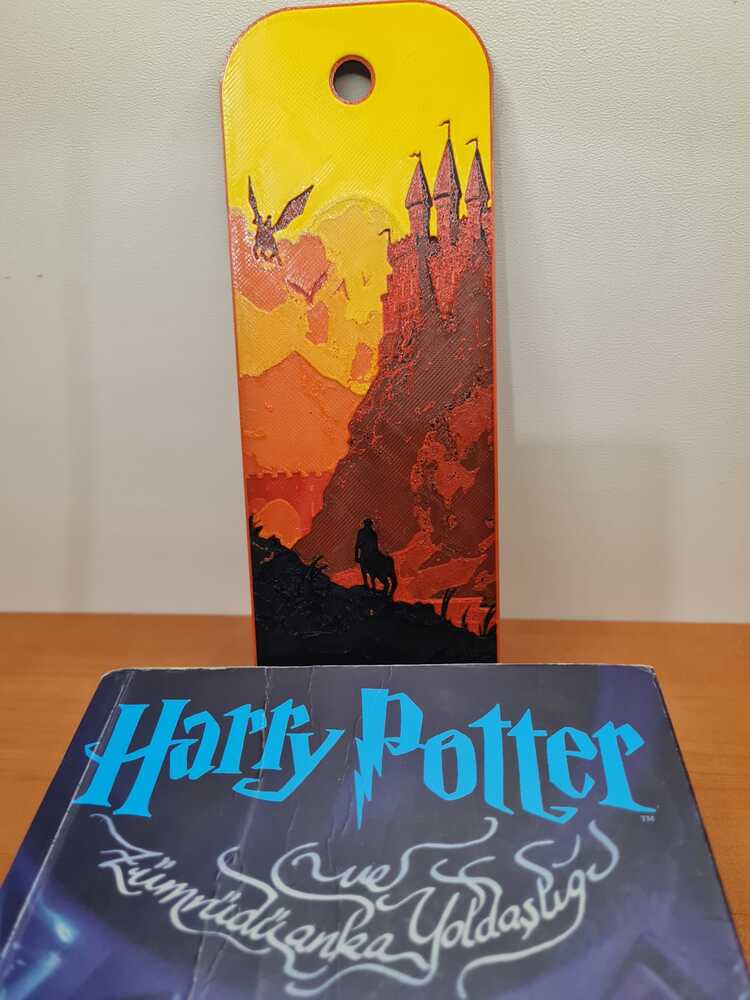 Harry Potter ve Zümrüdüanka Yoldaşlığı Temalı Kitap Ayracı