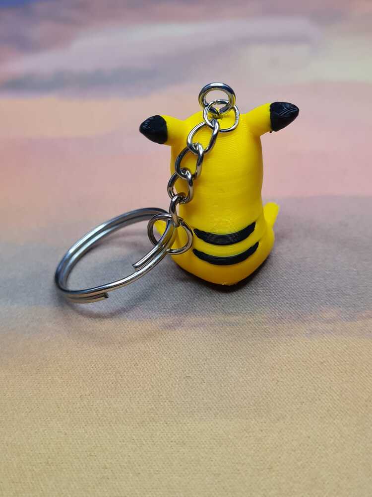 Anahtarlık Pikachu'nun 4cm'lik figürü