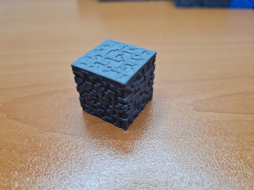 Piksel Tasarım Dekoratif Taş Blok - 3D Baskı Oyun Dekoru - ( sadece 1 (Bir) adet )