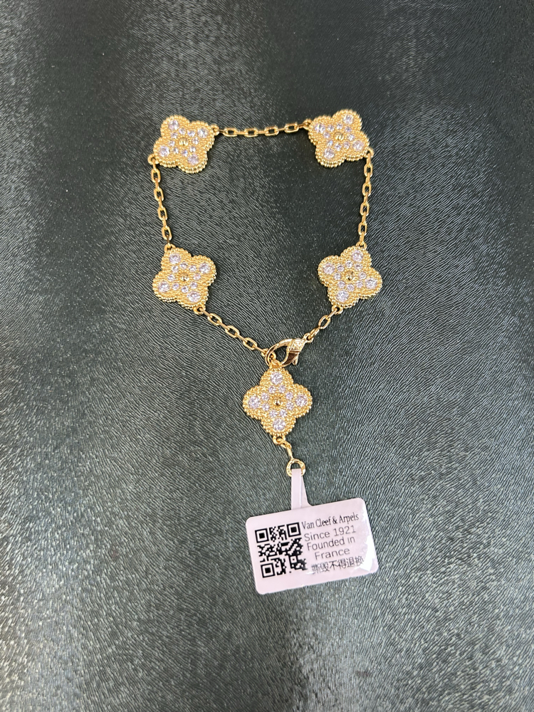 Van cleef bileklik 