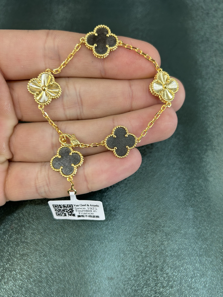 Van cleef bileklik 