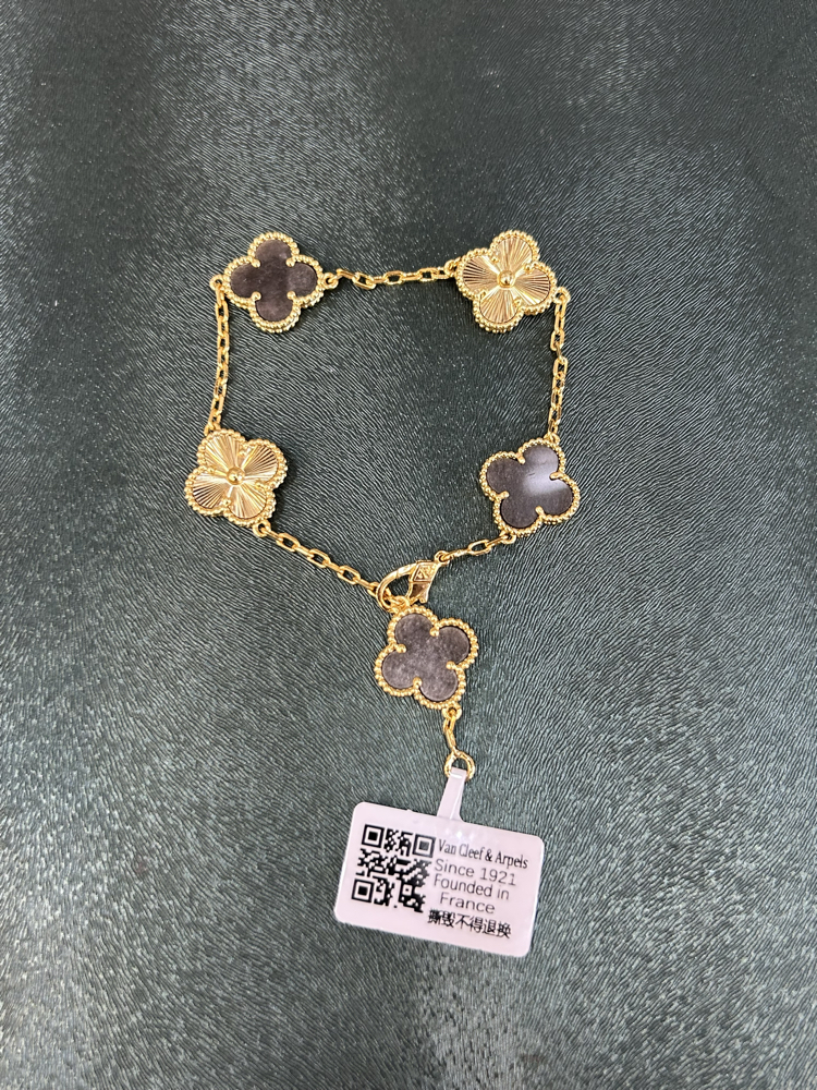 Van cleef bileklik 