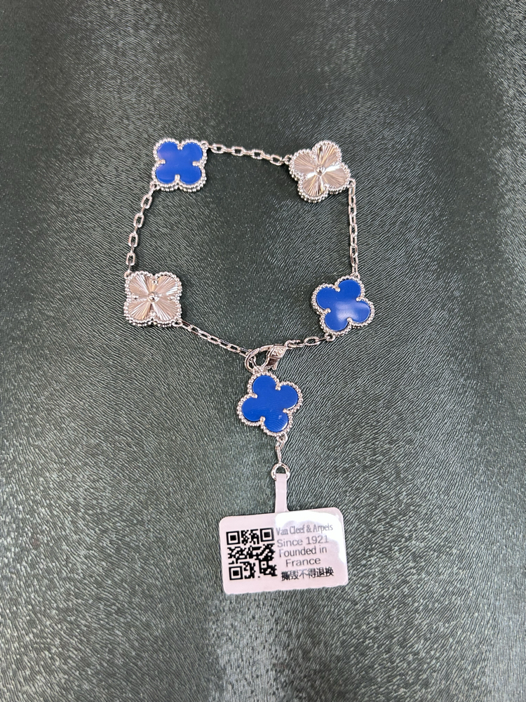 Van cleef bileklik 