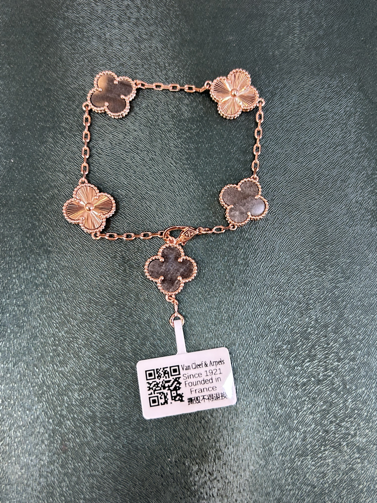 Van cleef bileklik 