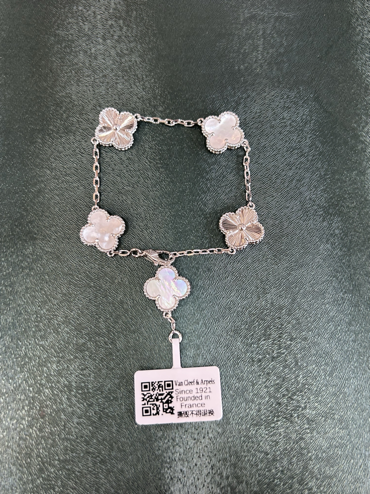 Van cleef bileklik 