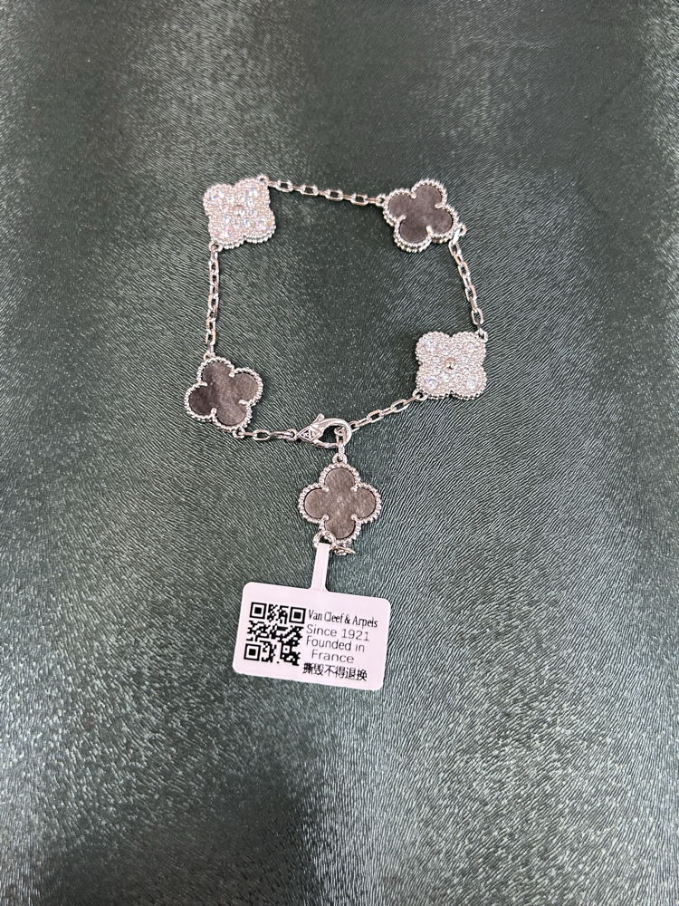 Van cleef bileklik 