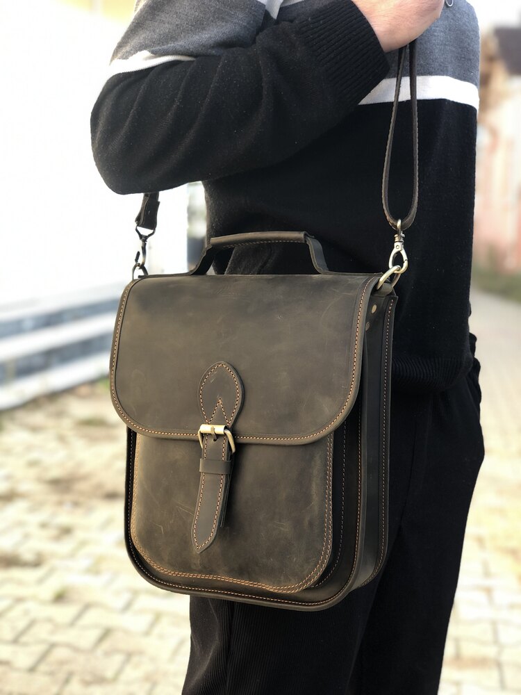 Postacı unisex çanta modeli