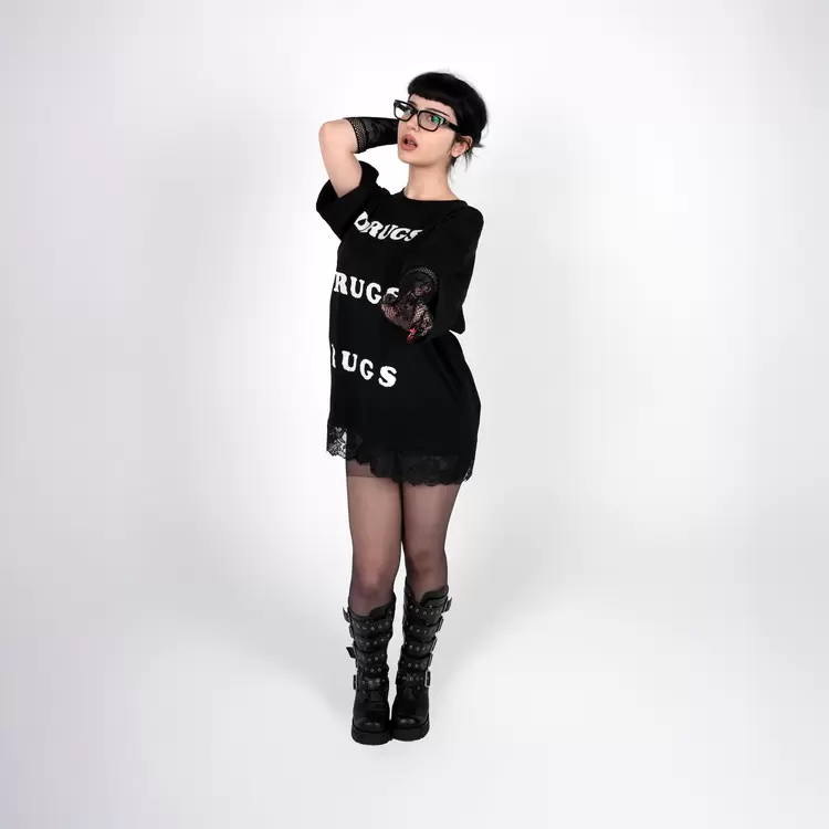 DRUGS DRESS