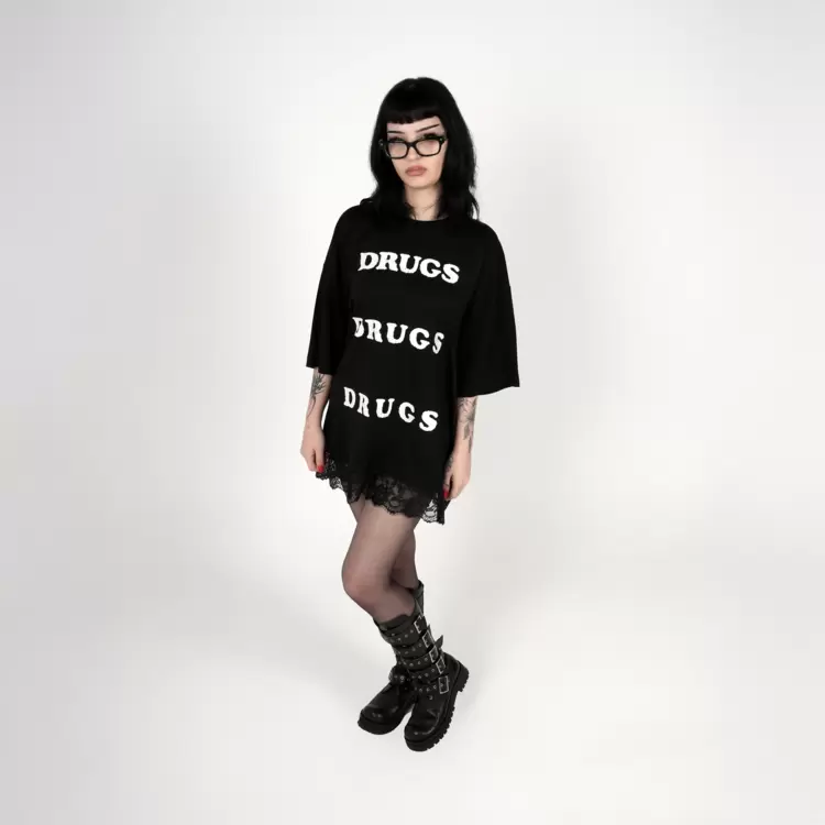 DRUGS DRESS