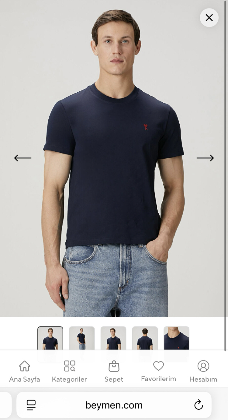 Ami Paris Siyah Logo Detaylı T-shirt