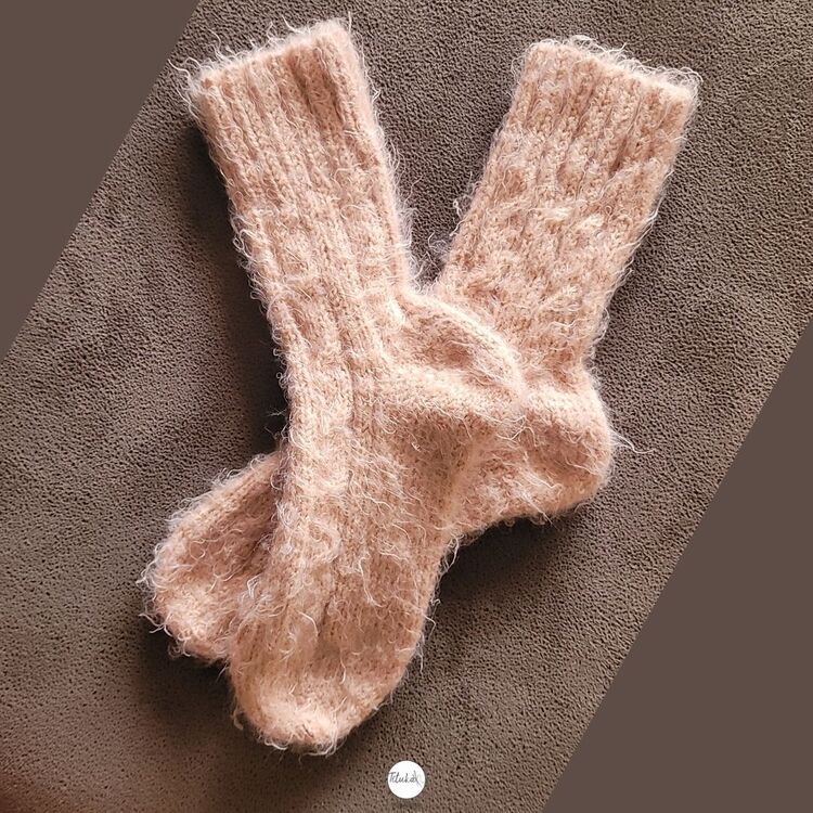 Soft Pembe Renk Örgü Çorap
