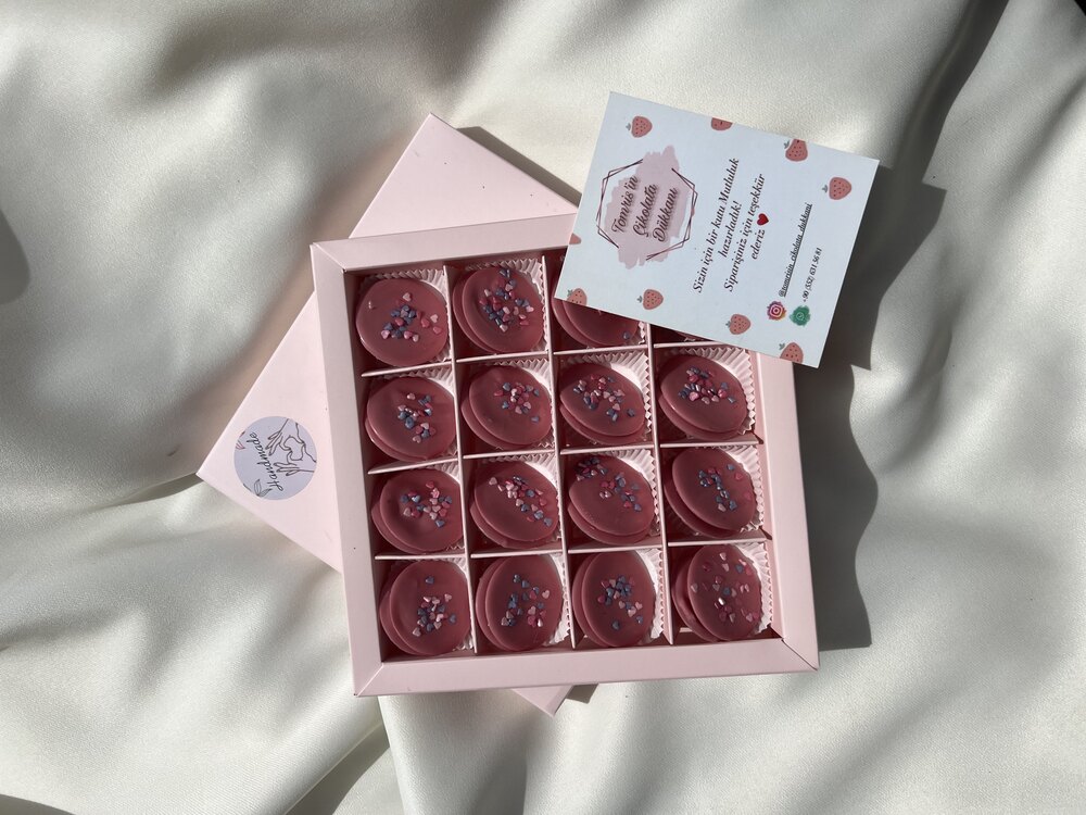 Ruby Pul Çikolata Kutusu 